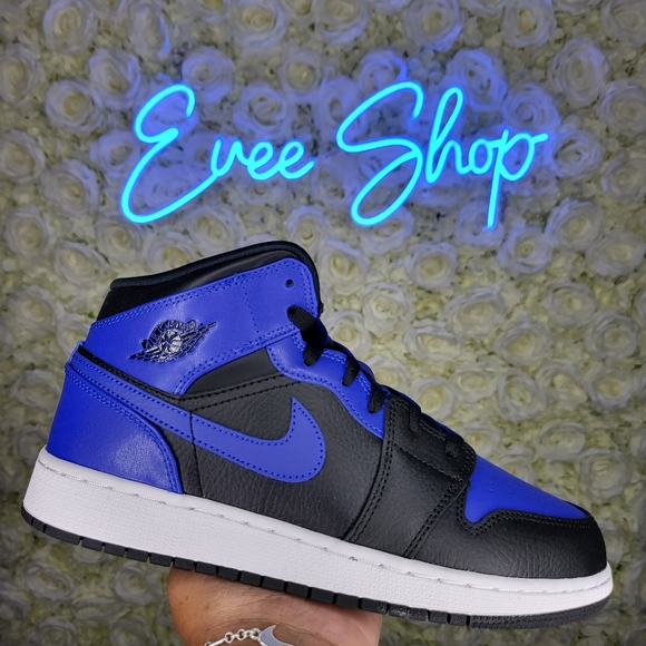 Jordan Shoes - Jordan Retro 1 - Blue Black White